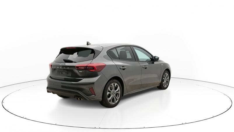 Vente en ligne Ford Focus 5P 1.0 EcoBoost mHEV 155ch Automatique/7 St-line x au prix de 27 710 €