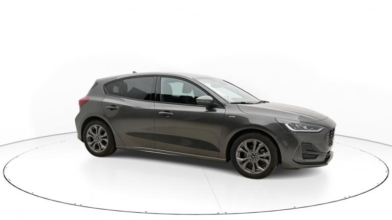 Vente en ligne Ford Focus 5P 1.0 EcoBoost mHEV 155ch Automatique/7 St-line x au prix de 27 710 €