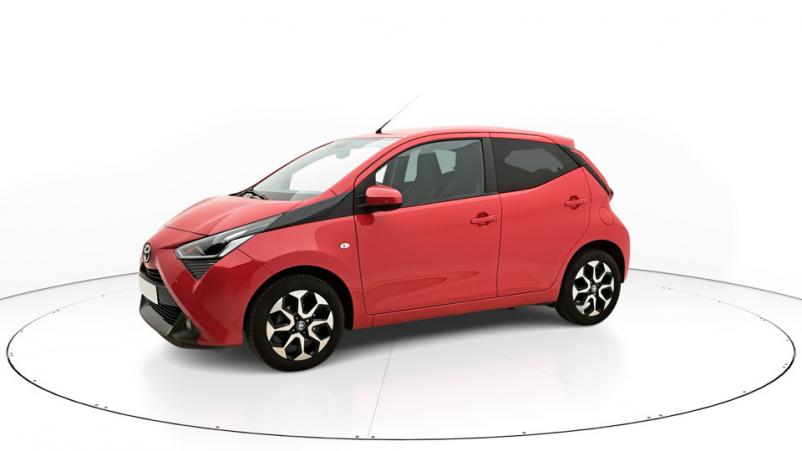 Vente en ligne Toyota Aygo 5P 1.0 VVTi 72ch Automatique/5 X-play au prix de 15 030 €