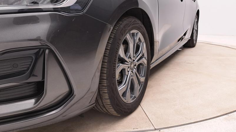 Vente en ligne Ford Focus 5P 1.0 EcoBoost mHEV 155ch Automatique/7 St-line x au prix de 27 710 €