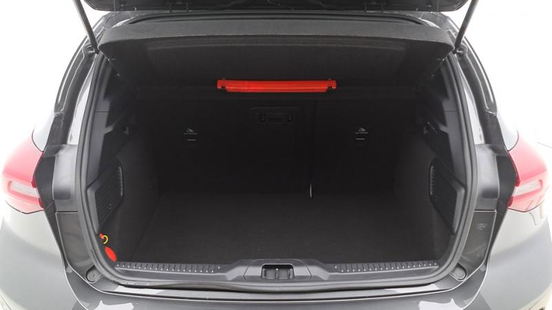Vente en ligne Ford Focus 5P 1.0 EcoBoost mHEV 155ch Automatique/7 St-line x au prix de 27 710 €