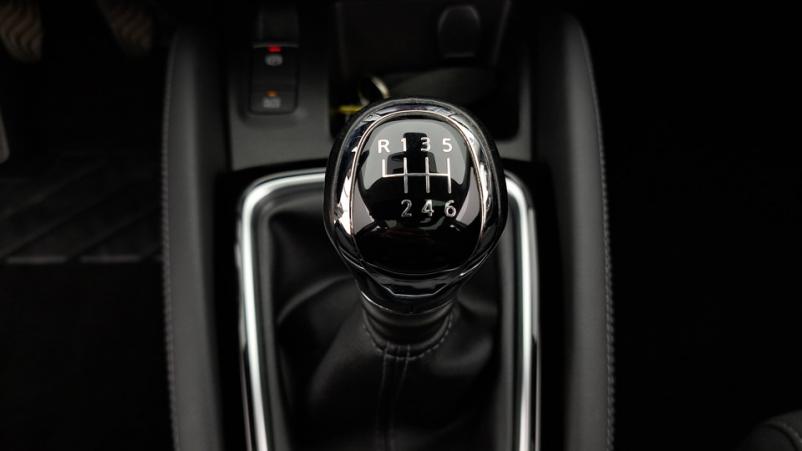 Vente en ligne Nissan Qashqai 3  1.3 DIG-T 140ch Manuelle/6 N-connecta au prix de 16 550 €