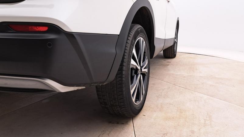 Vente en ligne Nissan Qashqai 3  1.3 DIG-T 140ch Manuelle/6 N-connecta au prix de 16 550 €