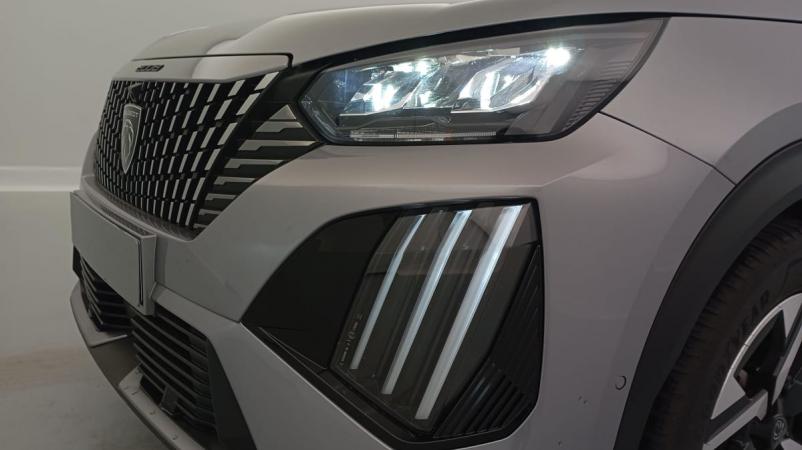 Vente en ligne Peugeot 2008 PureTech 100 S S BVM6 Allure au prix de 19 650 €