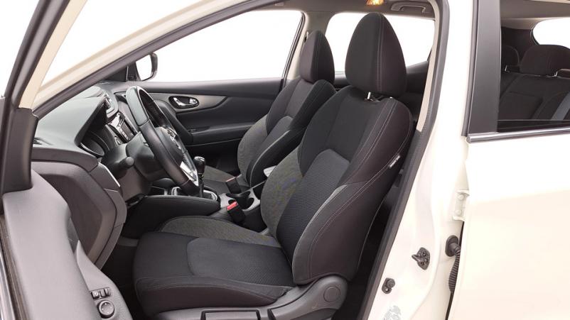 Vente en ligne Nissan Qashqai 3  1.3 DIG-T 140ch Manuelle/6 N-connecta au prix de 16 550 €