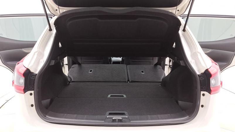 Vente en ligne Nissan Qashqai 3  1.3 DIG-T 140ch Manuelle/6 N-connecta au prix de 16 550 €