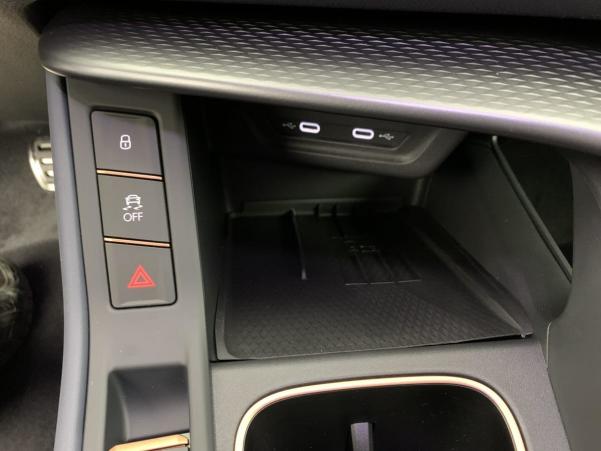 Vente en ligne Cupra Terramar 1.5 eTSI Hybrid 150 ch DSG7 V au prix de 39 220 €