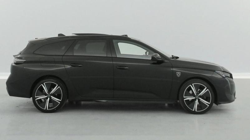 Vente en ligne Peugeot 308 SW 1.5 BlueHDi 130ch GT EAT8 + Toit ouvrant au prix de 24 990 €