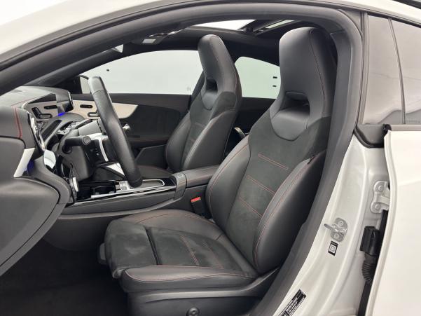 Vente en ligne Mercedes CLA 250 e 218ch AMG Line 8G-DCT Suréquipée + Toit ouvrant au prix de 43 990 €