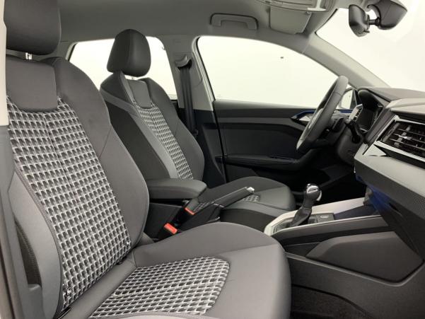 Vente en ligne Audi A1 30 TFSI 116 CH S TRONIC 7 ADVANCED au prix de 29 950 €