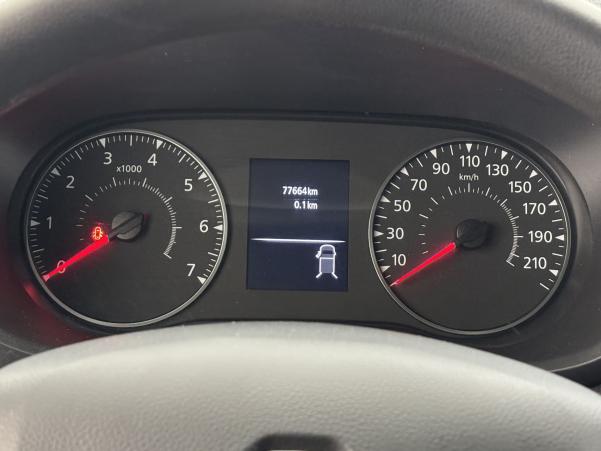 Vente en ligne Renault Master F3500 L3H2 2.3 Blue dCi 135ch Grand Confort + Radars AR au prix de 23 790 €