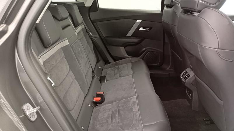 Vente en ligne Citroën C4 PureTech 130 S S EAT8 Shine Pack au prix de 21 290 €