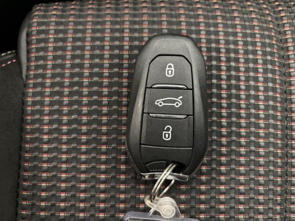 Vente en ligne Ds Ds3 1.5 BlueHDi 130ch Performance Line Automatique au prix de 25 980 €