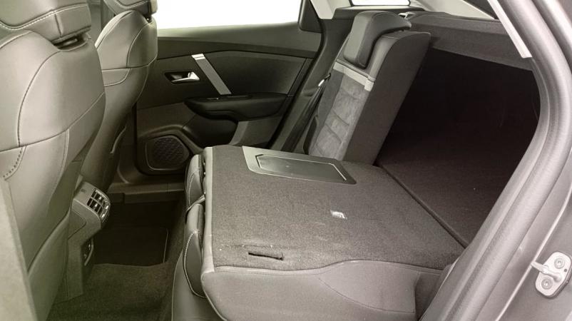 Vente en ligne Citroën C4 PureTech 130 S S EAT8 Shine Pack au prix de 21 290 €