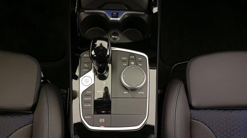 Vente en ligne Bmw Série 1 118i 136 ch DKG7 M Sport au prix de 30 560 €
