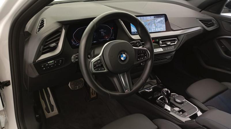 Vente en ligne Bmw Série 1 118i 136 ch DKG7 M Sport au prix de 30 560 €