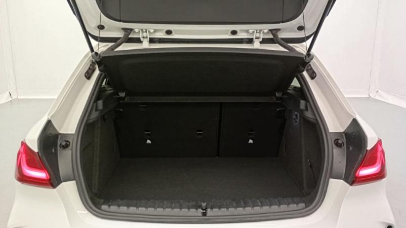 Vente en ligne Bmw Série 1 118i 136 ch DKG7 M Sport au prix de 30 560 €