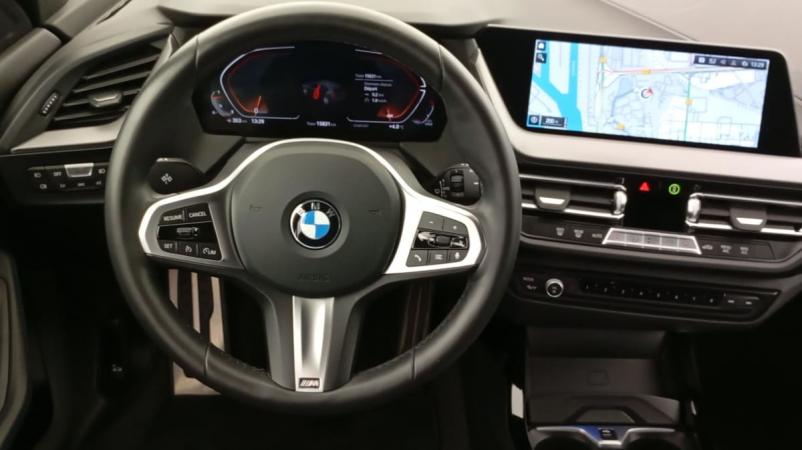 Vente en ligne Bmw Série 1 118i 136 ch DKG7 M Sport au prix de 30 560 €
