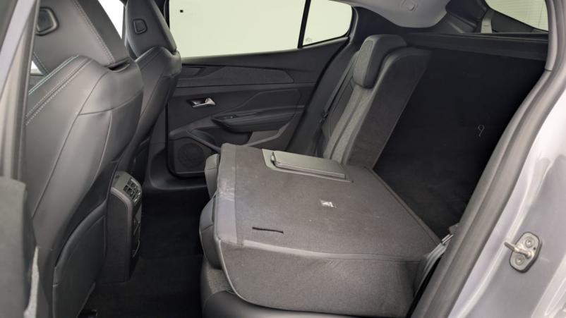 Vente en ligne Peugeot 408 PureTech 130 ch S S EAT8 Allure au prix de 26 030 €