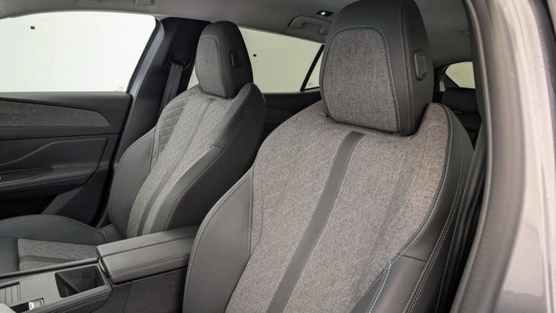 Vente en ligne Peugeot 408 PureTech 130 ch S S EAT8 Allure au prix de 26 030 €