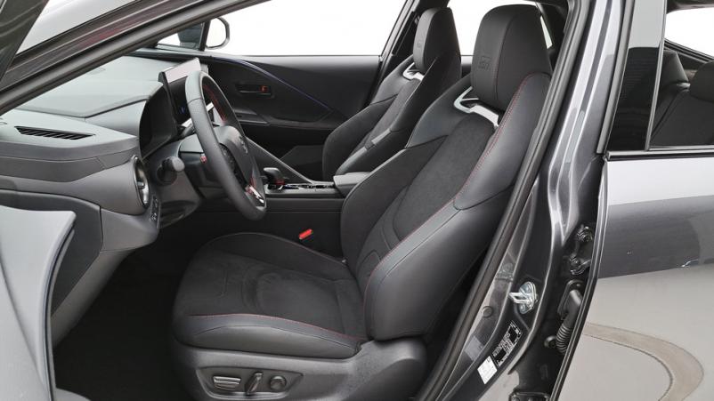 Vente en ligne Toyota C-HR  1.8 Hybrid 140ch Automatique/ Design au prix de 31 930 €