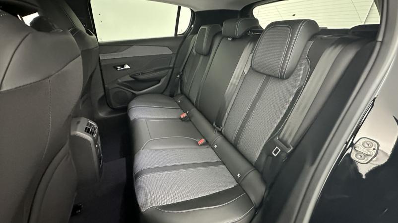 Vente en ligne Peugeot 308 308 III 1.5 BlueHDi 130ch Allure EAT8 au prix de 28 400 €