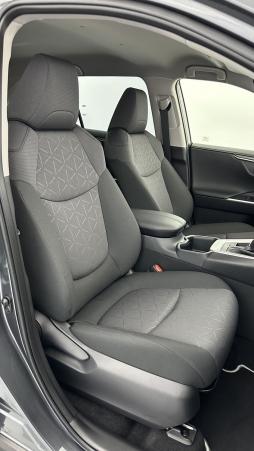 Vente en ligne Toyota RAV4 Rav4 V 2.5 Hybride 218ch 30 Years 2WD (Team Deutschland) au prix de 39 410 €