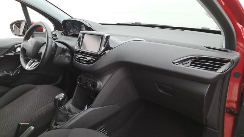 Vente en ligne Peugeot 208 5P 1.2 PureTech S&S 82ch Manuelle/5 Active au prix de 10 260 €