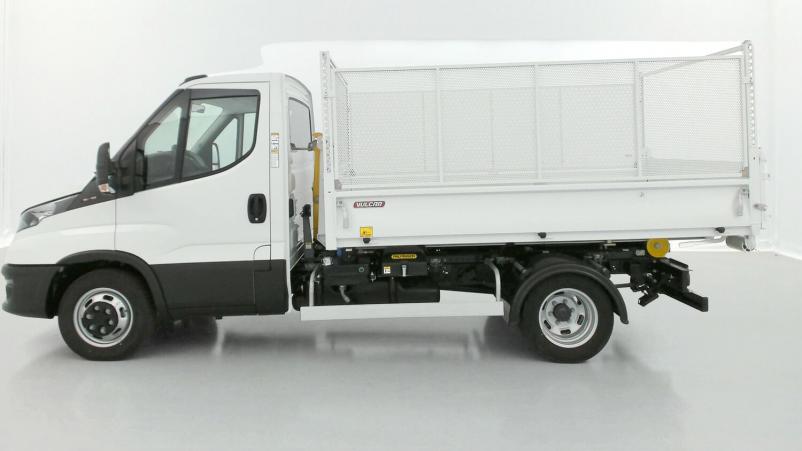 Vente en ligne Iveco Daily Daily III 35C16H 3450 3.0 160ch Ampliroll au prix de 68 630 €