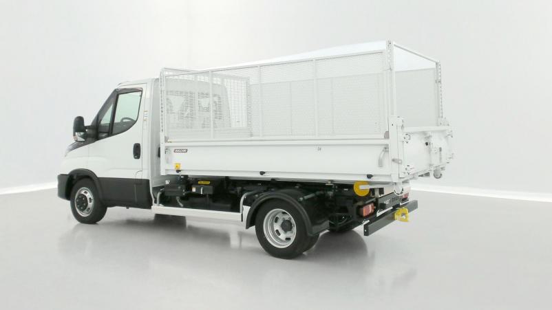 Vente en ligne Iveco Daily Daily III 35C16H 3450 3.0 160ch Ampliroll au prix de 68 630 €