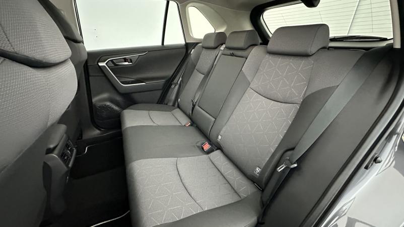 Vente en ligne Toyota RAV4 Rav4 V 2.5 Hybride 218ch 30 Years 2WD (Team Deutschland) au prix de 39 410 €