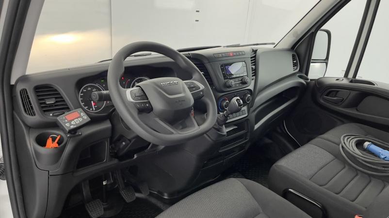 Vente en ligne Iveco Daily Daily III 35C16H 3450 3.0 160ch Frigo Lamberet au prix de 72 560 €