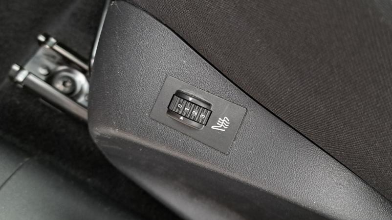 Vente en ligne Peugeot 208 5P 1.2 PureTech S&S 82ch Manuelle/5 Active au prix de 10 260 €