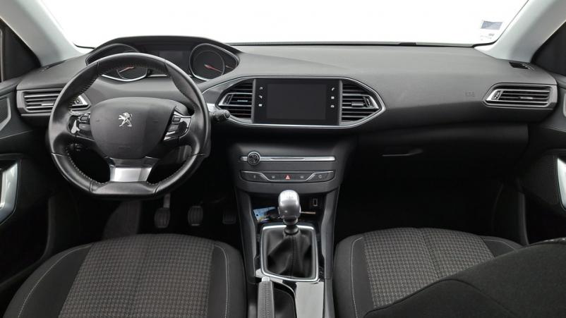 Vente en ligne Peugeot 308 5P 1.2 PureTech 110ch Manuelle/6 Active au prix de 11 980 €