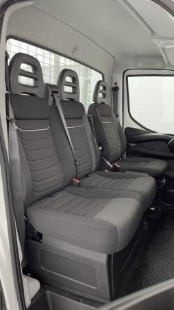Vente en ligne Iveco Daily Daily III 35C16H 3450 3.0 160ch Ampliroll au prix de 68 630 €