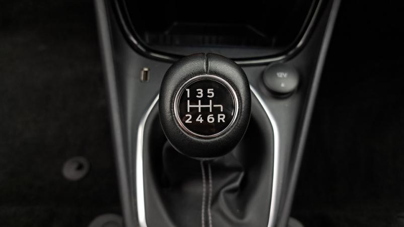Vente en ligne Ford Puma  1.0 EcoBoost mHEV 125ch Manuelle/6 Titanium au prix de 20 100 €