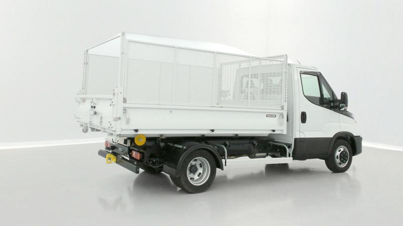 Vente en ligne Iveco Daily Daily III 35C16H 3450 3.0 160ch Ampliroll au prix de 68 630 €