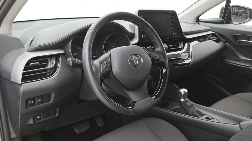 Vente en ligne Toyota C-HR  1.8 Hybrid 122ch Automatique/ Dynamic au prix de 23 650 €