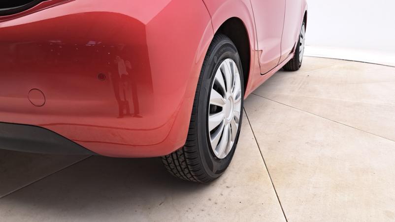 Vente en ligne Peugeot 208 5P 1.2 PureTech S&S 82ch Manuelle/5 Active au prix de 10 260 €