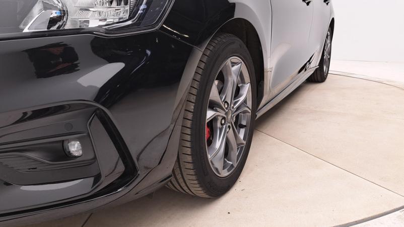 Vente en ligne Ford Focus 5P 1.0 EcoBoost mHEV 155ch Manuelle/6 St-line x au prix de 21 120 €