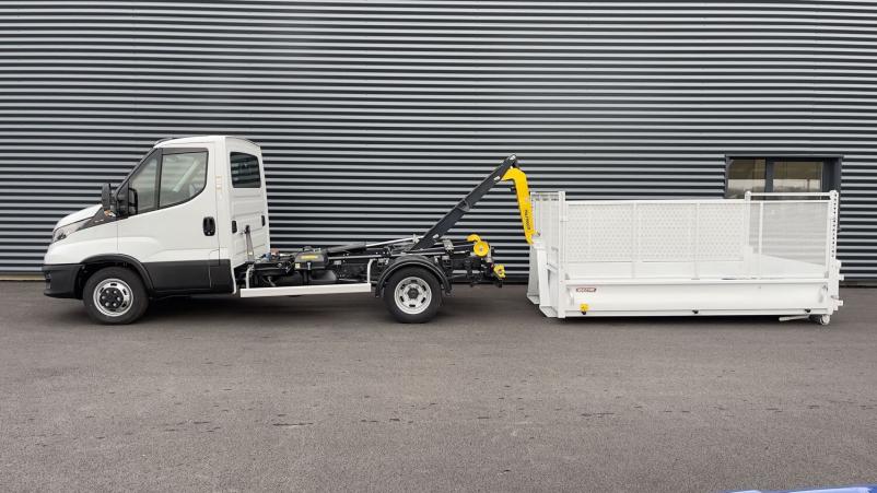 Vente en ligne Iveco Daily Daily III 35C16H 3450 3.0 160ch Ampliroll au prix de 68 630 €