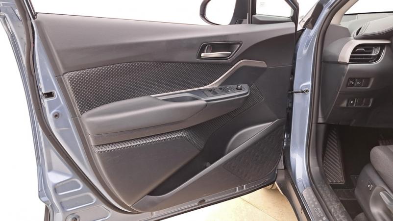 Vente en ligne Toyota C-HR  1.8 Hybrid 122ch Automatique/ Dynamic au prix de 23 650 €