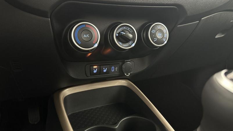 Vente en ligne Toyota Aygo Aygo x 1.0 VVT-i 72ch Design au prix de 17 400 €