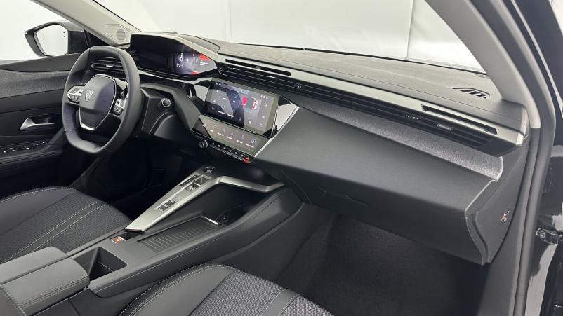 Vente en ligne Peugeot 308 308 III 1.5 BlueHDi 130ch Allure EAT8 au prix de 28 400 €