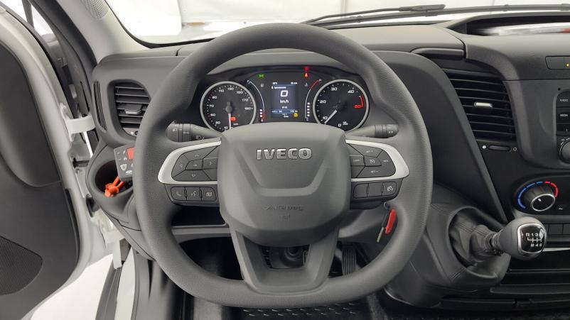 Vente en ligne Iveco Daily Daily III 35C16H 3450 3.0 160ch Frigo Lamberet au prix de 72 560 €