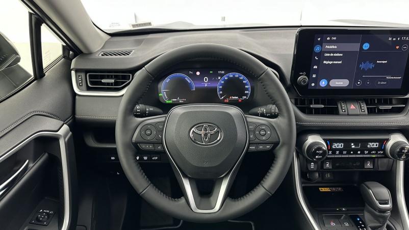 Vente en ligne Toyota RAV4 Rav4 V 2.5 Hybride 218ch 30 Years 2WD (Team Deutschland) au prix de 39 410 €