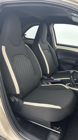 Vente en ligne Toyota Aygo Aygo x 1.0 VVT-i 72ch Design au prix de 17 400 €