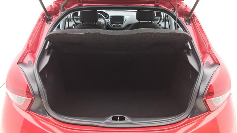 Vente en ligne Peugeot 208 5P 1.2 PureTech S&S 82ch Manuelle/5 Active au prix de 10 260 €