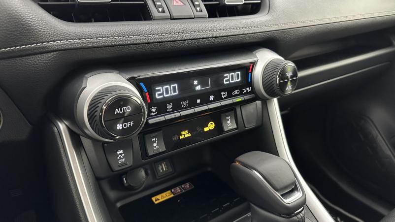 Vente en ligne Toyota RAV4 Rav4 V 2.5 Hybride 218ch 30 Years 2WD (Team Deutschland) au prix de 39 410 €
