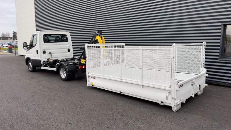 Vente en ligne Iveco Daily Daily III 35C16H 3450 3.0 160ch Ampliroll au prix de 68 630 €
